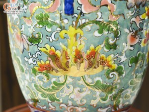 Bảo bình phong thủy men màu cảnh hoa dây vẽ vàng 24k nền xanh, cao 36cm