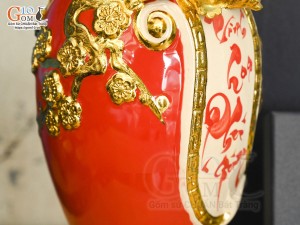 Bảo bình tài lộc Vinh Hoa Phú Quý đắp nổi dát vàng 24k nền đỏ, cao 30cm