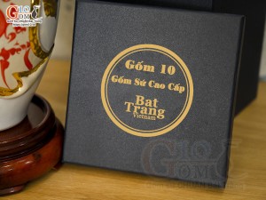 Bảo bình tài lộc Vinh Hoa Phú Quý đắp nổi dát vàng 24k, nền trắng cao 30cm