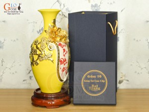 Bảo bình tài lộc Vinh Hoa Phú Quý đắp nổi dát vàng 24k nền vàng, cao 30cm