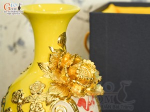 Bảo bình tài lộc Vinh Hoa Phú Quý đắp nổi dát vàng 24k nền vàng, cao 30cm