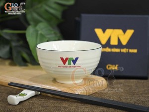 Bát cơm men kem vẽ đài Sen, in logo VTV