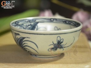 Bát cơm men rạn cổ họa tiết chuồn khoai