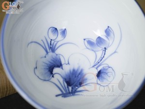 Bát cơm men trắng vẽ hoa sen tràm