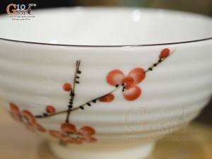 Bát cơm vân sóng men kem vẽ hoa Đào đỏ