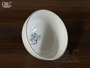 Bát cơm vân vuốt men kem vẽ hoa sen xanh