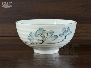 Bát cơm vân vuốt men kem vẽ hoa sen xanh