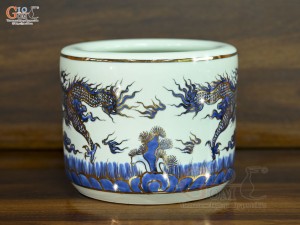 Bát hương Long Trấn men lam họa tiết Rồng vẽ vàng, đường kính 14cm