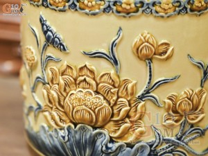 Bát hương men hoàng tộc đắp nổi Sen Cát Tường viền hoa, đường kính 20cm