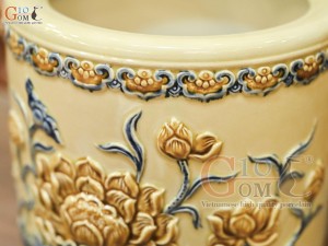 Bát hương men hoàng tộc đắp nổi Sen Cát Tường viền hoa, đường kính 20cm