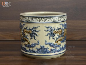 Bát hương men hoàng tộc đắp nổi Rồng Phúc Mãn, đường kính 20cm