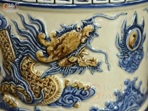 Bát hương men hoàng tộc đắp nổi Rồng Phúc Mãn, đường kính 20cm