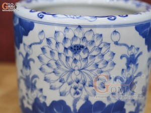 Bát hương men lam vẽ bông sen, đường kính 18cm