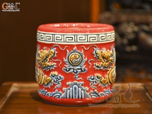 Bát hương men màu đắp nổi Rồng Như Ý nền đỏ, đường kính 14cm