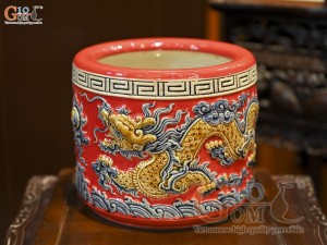 Bát hương men màu đắp nổi Rồng Như Ý nền đỏ, đường kính 20cm