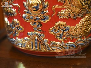 Bát hương men màu đắp nổi Rồng Như Ý nền đỏ vẽ vàng 24k, đường kính 18cm