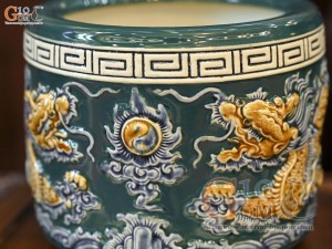 Bát hương men màu đắp nổi Rồng Như Ý nền xanh lục bảo, đường kính 30cm
