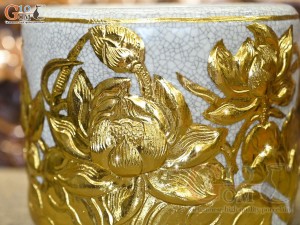Bát hương men rạn đắp nổi hoa Sen Cát Tường dát vàng 24k, đường kính 20cm