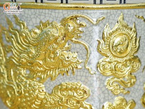 Bát hương men rạn đắp nổi Rồng dát vàng 24k, đường kính 22cm