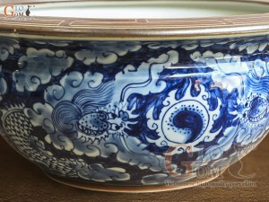 Bát hương quả lựu men lam cổ vẽ Long ẩn nền băng, đường kính 22cm