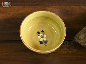 Bát mắm men hoàng thổ vẽ hoa, đường kính 9cm