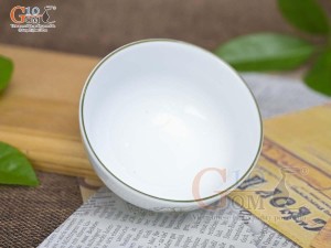 Bát mắm men trắng vẽ ngàn hoa