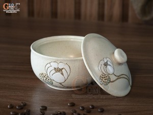 Bát nắp men kem tấm vẽ Bạch Liên, đường kính 14cm