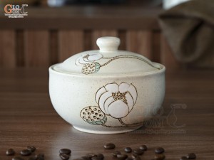 Bát nắp men kem tấm vẽ Bạch Liên, đường kính 14cm