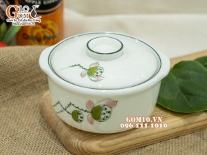 Bát nắp men kem vẽ hoa Đài sen, 11cm