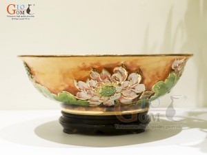 Bát thả hoa men loang vàng đắp nổi hoa Sen vẽ vàng 24k, đường kính 28cm