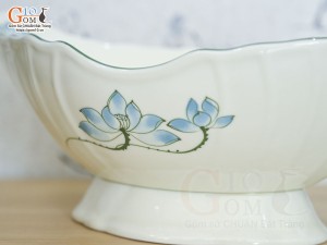 Bát thuyền men kem vẽ hoa Sen xanh 30x17cm