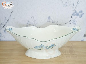 Bát thuyền men trắng vẽ hoa Sen xanh, 30x17cm
