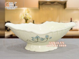 Bát thuyền sâu men kem vẽ hoa Sen xanh, 30x17cm