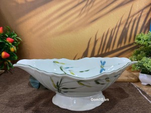 Bát thuyền sâu men kem vẽ Trúc Chuồn, 30x17cm