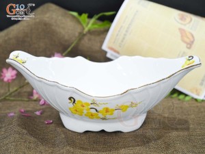 Bát thuyền sâu men trắng vẽ hoa Mai vàng, 31x16cm