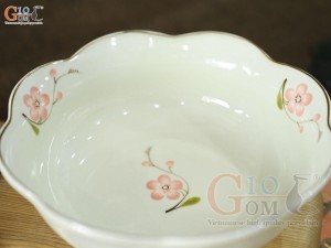 Bát tô hoa men kem vẽ hoa Đào hồng, đường kính 20cm