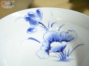 Bát tô loe men trắng vẽ hoa sen tràm, đường kính 16cm