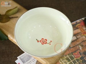 Bát tô men kem vẽ hoa đào đỏ, 18cm