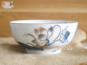 Bát tô men trắng hoa Sen tràm cổ vẽ vàng 24k, đường kính 16cm