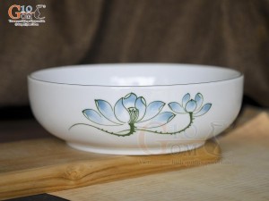 Bát tô nhật men trắng vẽ hoa Sen xanh, đường kính 20cm