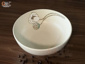 Bát tô nông men kem tấm vẽ Bạch Liên, đường kính 22cm