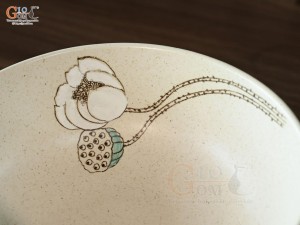 Bát tô nông men kem tấm vẽ Bạch Liên, đường kính 22cm