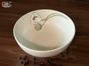 Bát tô sâu men kem tấm vẽ bạch liên, đường kính 15cm