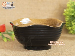 Bát tô sâu miệng lượn gốm vàng, đường kính 14cm