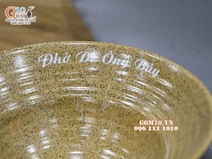 Bát tô yêu gốm vàng in logo Phở Dê Ông Bảy
