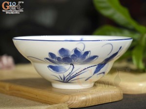 Bát tô yêu men trắng vẽ hoa sen tràm, đường kính 18cm