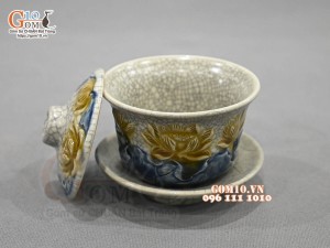 Bát trà sâm men rạn đắp nổi Sen Đại Cát