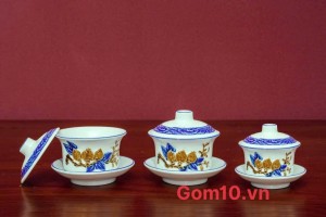 Bát trà sâm men rong cổ đắp nổi đào