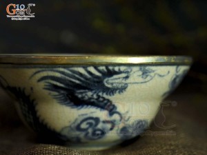 Bát yêu men rạn cổ bọc đồng họa tiết Rồng, đường kính 12cm