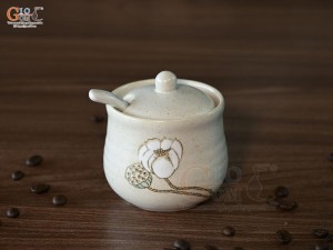 Bình đựng gia vị men kem tấm vẽ Bạch Liên